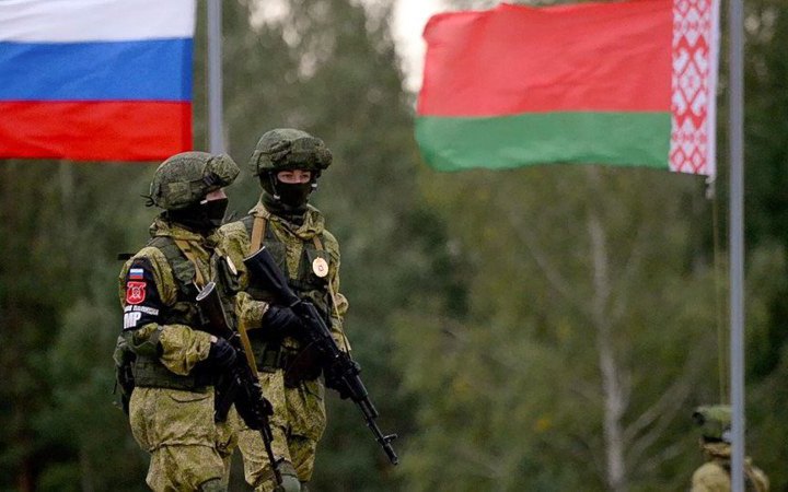 У Білорусі неподалік Чернігівщини досі знаходяться російські військові
