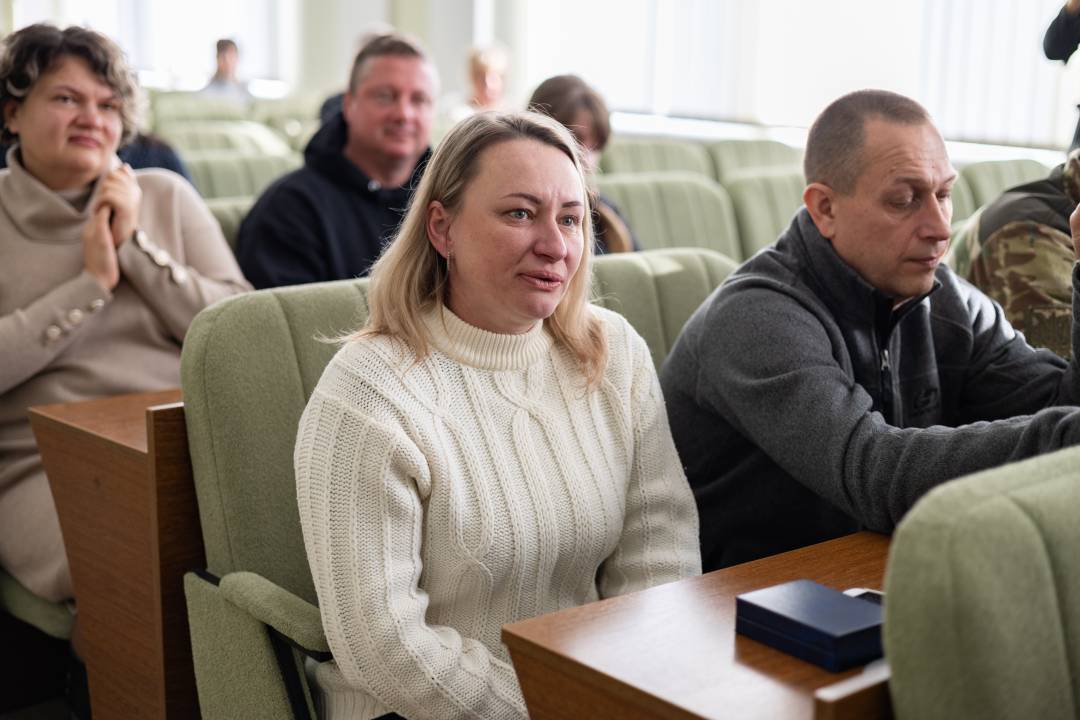 Волонтерів та волонтерок нагородили почесною відзнакою «За оборону Чернігова»