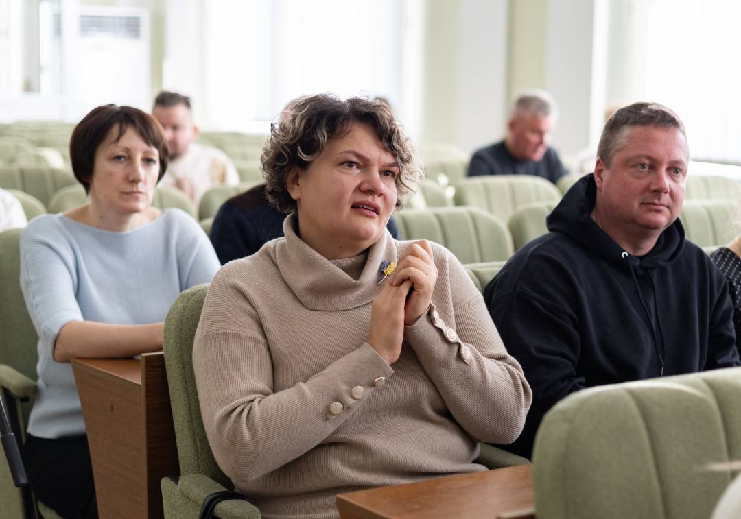 Волонтерів та волонтерок нагородили почесною відзнакою «За оборону Чернігова»
