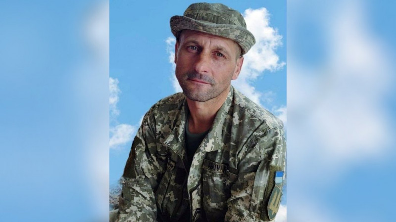 На Чернігівщині поховали військових Дмитра Андрака та Михайла Поляка