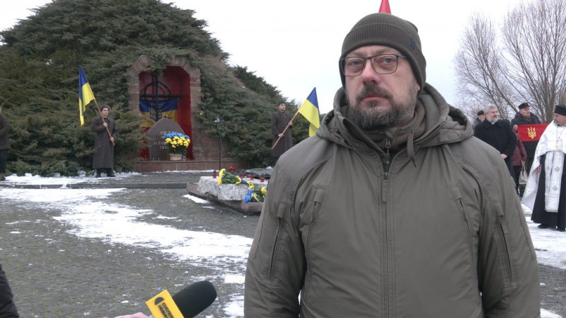 На Чернігівщині біля залізничної станції Крути вшанували пам'ять полеглих у бою понад 100 років тому