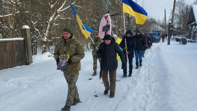 На Чернігівщині попрощалися з солдатом Павлом Сосновим