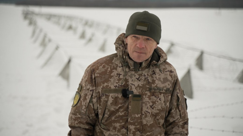 Бетонні піраміди та ДОТи: які оборонні споруди будують на кордоні Чернігівщині