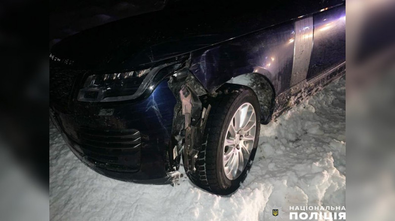 Пішохід загинув: на Чернігівщині Range Rover збив чоловіка