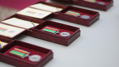Електромонтер, інженер, педагог, тренер: чотирьох жителів Чернігівщини відзначили державними нагородами України
