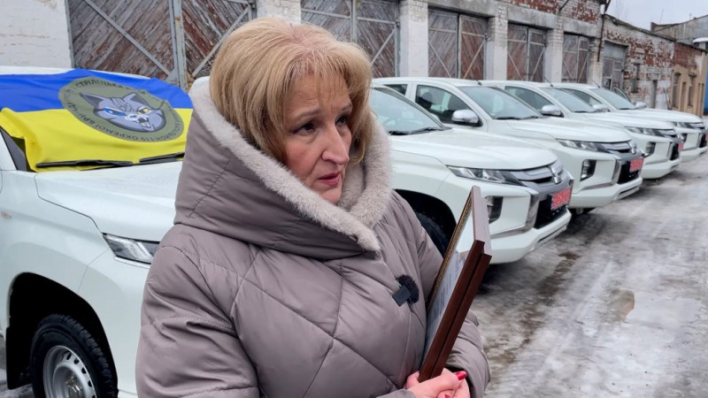 У Прилуках купили 16 пікапів для ЗСУ за гроші з міського бюджету