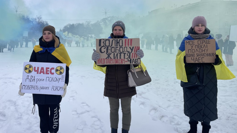 689 днів полону: у Чернігові родини нацгвардійців з ЧАЕС провели акцію