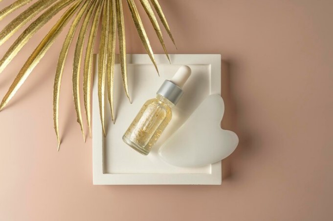 Гиалуроновая сыворотка для лица: принцип действия и особые возможности