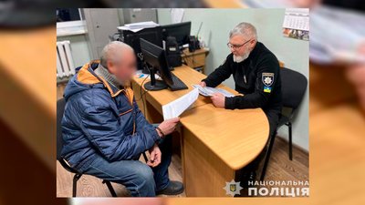 На прикордонні Чернігівщини поліцейські затримали підозрюваного у вбивстві своєї 82-річної матері