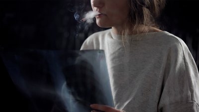 Куріння: шкода звичайних та електронних сигарет, і як це впливає на здоров'я