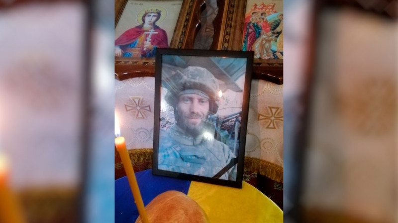 На Чернігівщині поховали трьох солдат, які загинули на фронті