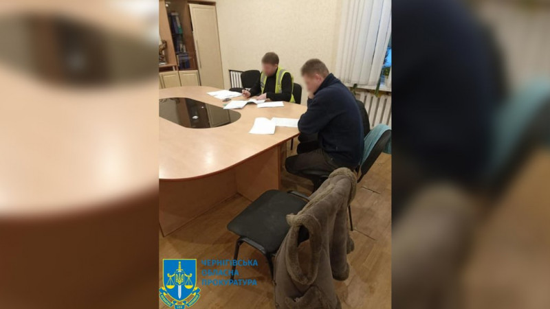 Скориставшись пожежею, вели "санітарну рубку": 2 жителів Чернігівщини підозрюють у незаконній порубці дерев на 6,5 млн