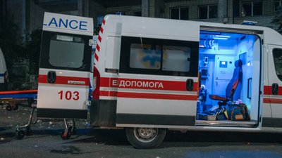 На Чернігівщині авто збило жінку: вона померла у лікарні