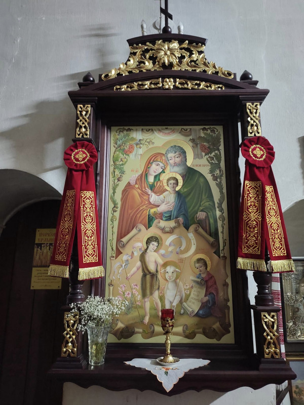 Ікона, перед якою моляться люди, що мріють про щасливе сімейне життя, з’явилася в Катерининській церкві