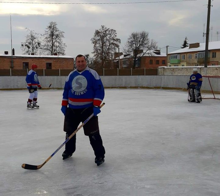 Шахи, хокей і футбол: захоплення керівництва громад Чернігівщини