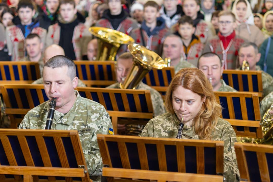 У День Соборності зведений хор зі 105 вокалістів виконав Молитву за Україну і встановив рекорд Чернігова