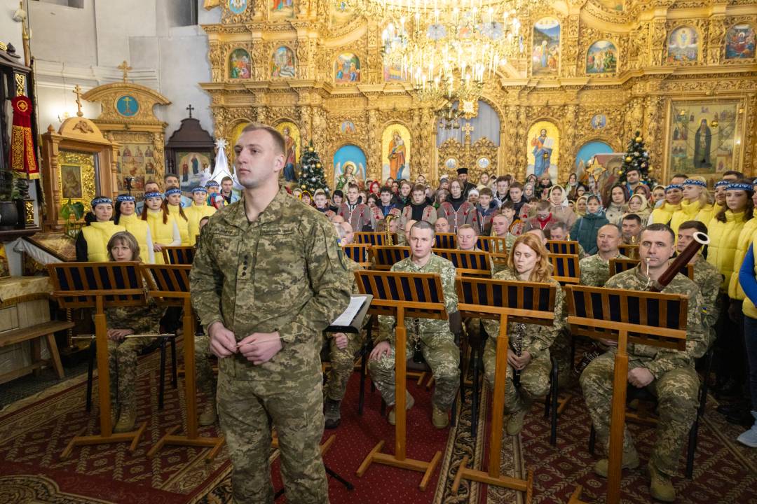 У День Соборності зведений хор зі 105 вокалістів виконав Молитву за Україну і встановив рекорд Чернігова