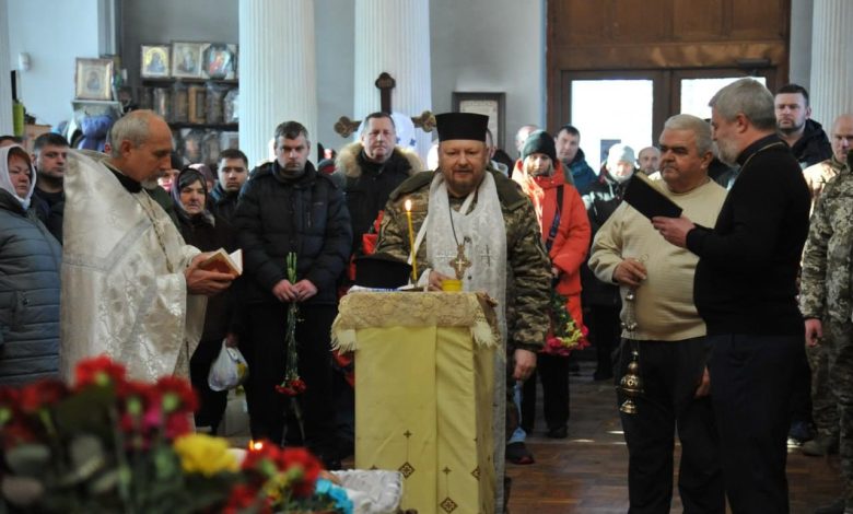 У Ніжині провели Захисника в останню путь