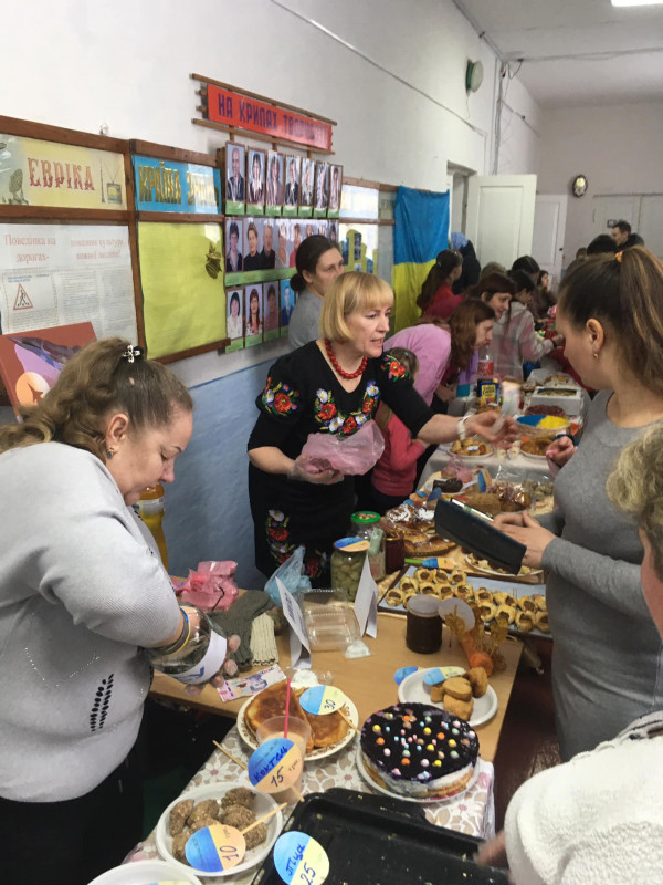 У Сосницькій громаді військовим допомагають і діти в дитсадках, і дорослі