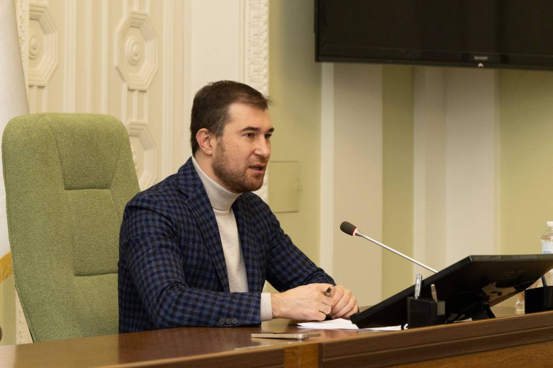 Заклади освіти наразі працюють в штатному режимі. Чернігів наближається до епідеміологічного порогу на грип та ГРВІ