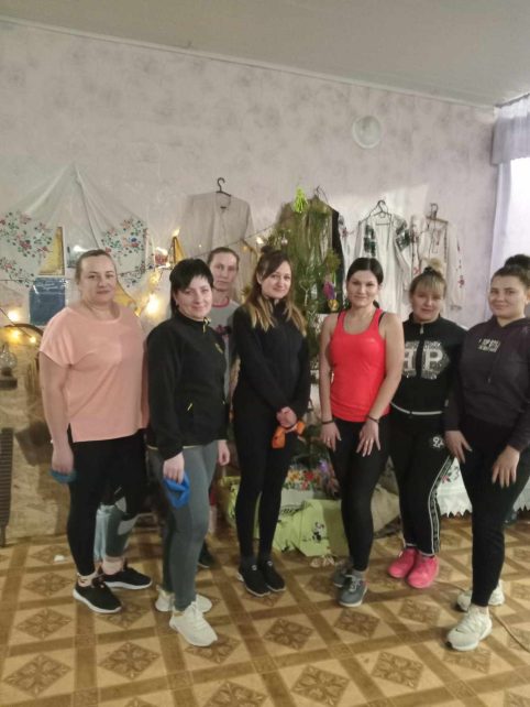 Зумба, аеробіка і силові тренування для жінок: у селі на Чернігівщині з’явився фітнес-зал
