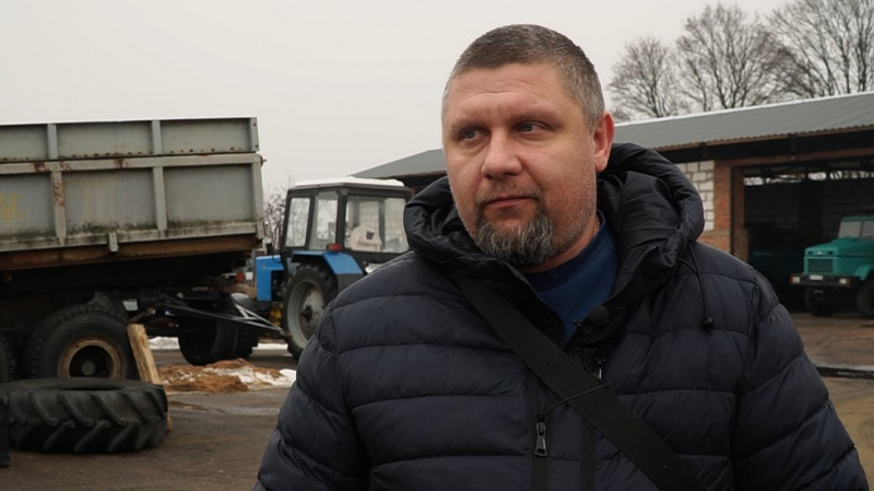 У Шестовиці на Чернігівщині рятувальники розповіли аграріям, як правильно поводитися з вибухонебезпечними предметами