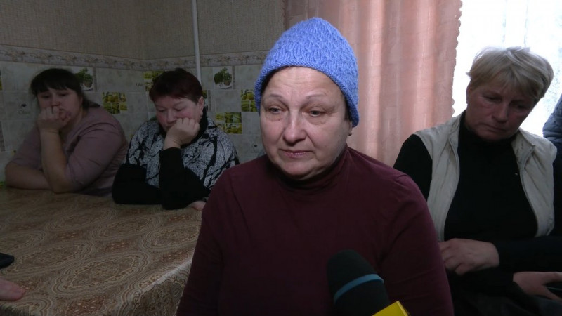 "Я згадала свою хату і як за нею скучила": у Семенівці на Чернігівщині з соцпрацівниками працювала бригада волонтерів