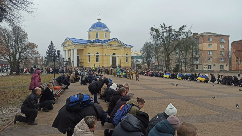 На Чернігівщині попрощалися з солдатом Максимом Рубаном, який загинув у бою