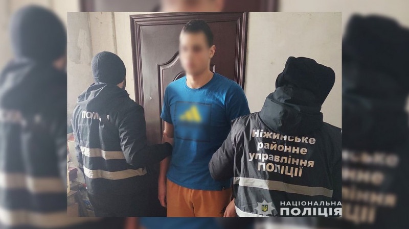 На Чернігівщині правоохоронці затримали двох чоловіків, яких підозрюють у викраденні колекційних монет