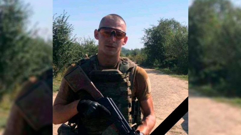 На Чернігівщині попрощалися з двома бійцями ЗСУ: Андрієм Пінаєвим та Романом Коржем