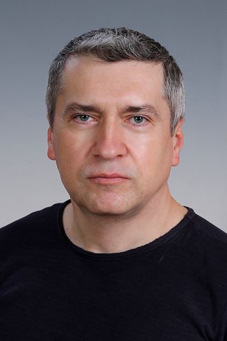 Авто за 10 тис. грн і більше як 10 автобусів: деклараційні подробиці депутатів ЧМР