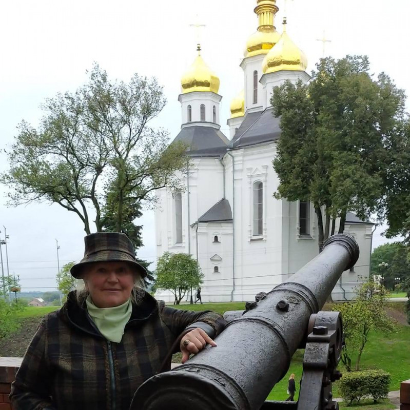 «Бажаю дочекатися коханих»: чернігівці розповіли, чи відзначають і що дарують у Валентинів день