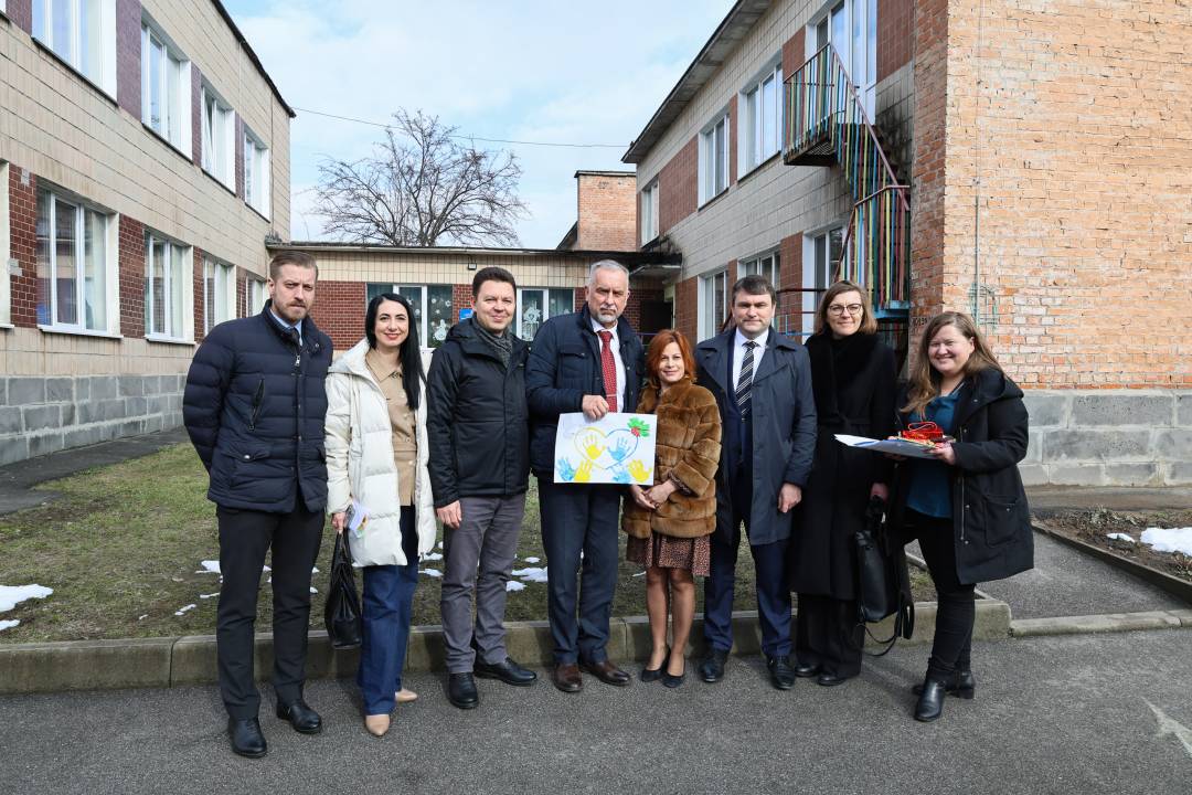 Чернігів відвідала делегація з Латвії — дивилась на результати співпраці та говорила про подальше партнерство