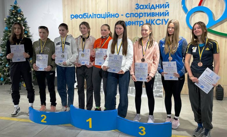 Чернігівці з всеукраїнських змагань із біатлону привезли 22 медалі