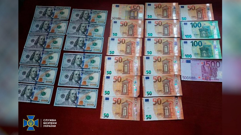 У Прилуках на Чернігівщині судять чоловіків, які разом з очільницею ЦНАПу організували переправлення ухилянтів за кордон