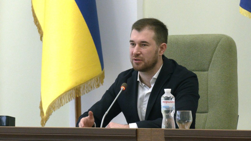Знести не можна відновити: що чекає на пошкоджену обстрілами будівлю дитячої стоматполіклініки у Чернігові