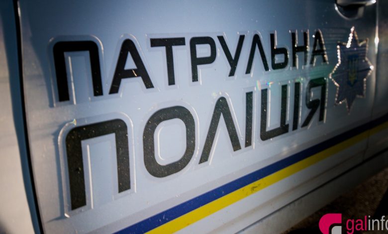 На Чернігівщині поліцейські зупинили автомобіль, водій якого перебував у розшуку