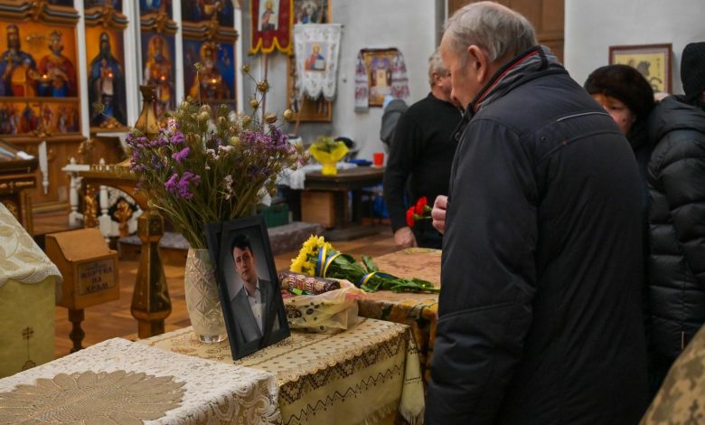 Ніжин попрощався з Героєм