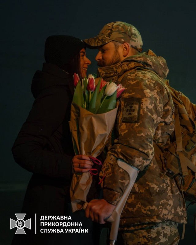 Справжні почуття – сильніші за буремні часи: історія кохання чернігівського прикордонника (Фото)