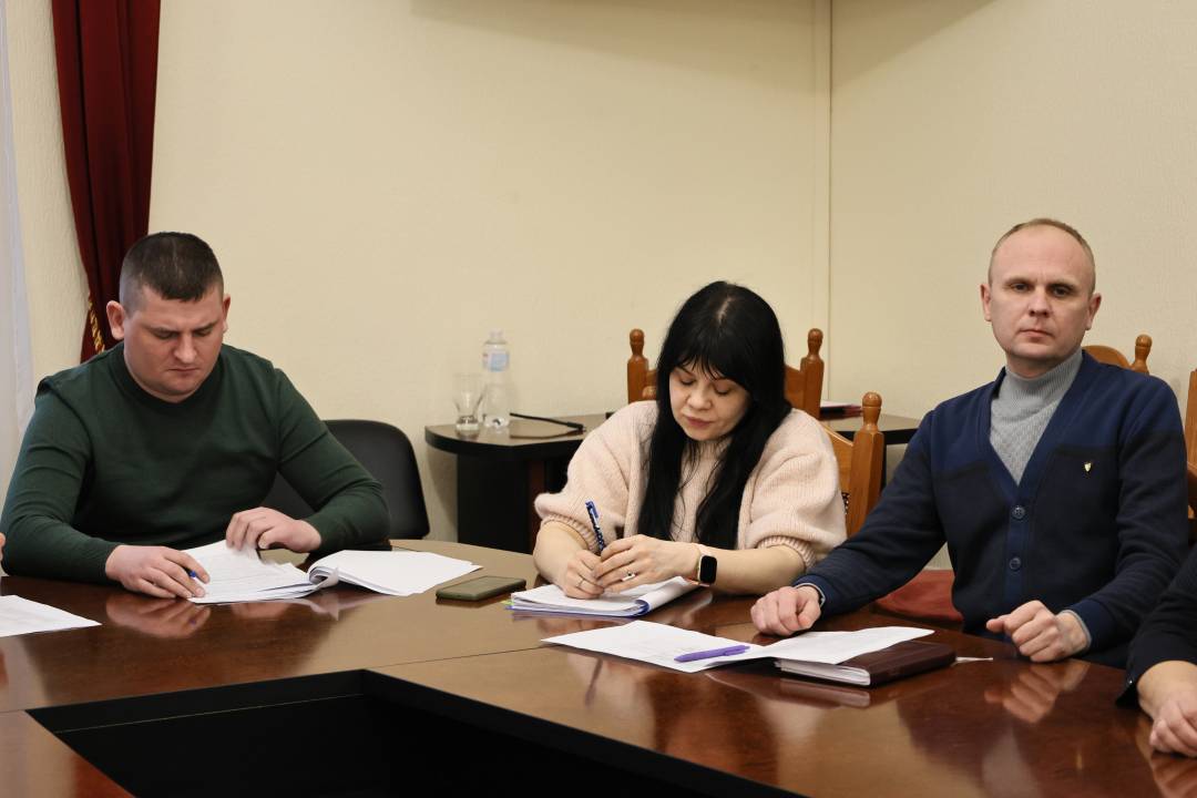 Звітували керівники комунальних підприємств Чернігова про діяльність у 2023 році