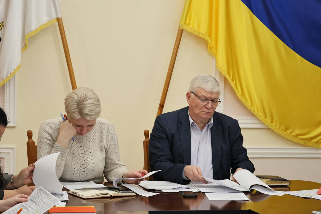 Звітували керівники комунальних підприємств Чернігова про діяльність у 2023 році