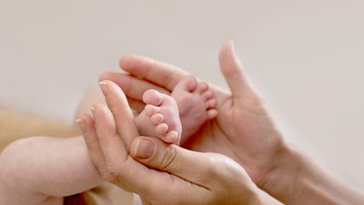 У Чернігові в лютому народилося 155 немовлят, серед яких троє пар близнюків