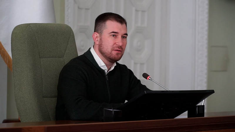 Поліція охорони просить міськраду знайти гроші на зарплатню офіцерам безпеки у школах Чернігова