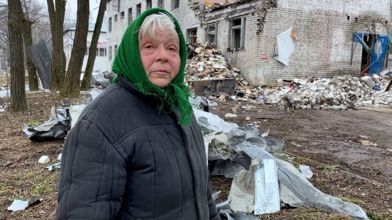 "Свист — один, другий — і ми вже бачимо зарево": через удар по будинку культури у Семенівці знищено кабінети й архів