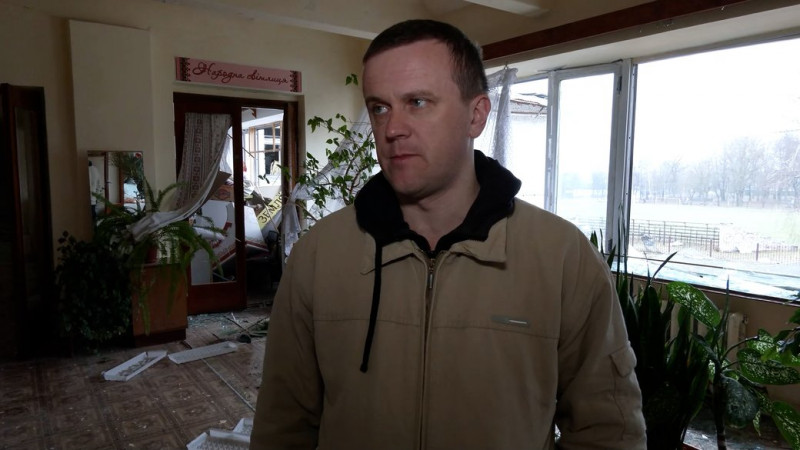 "Свист — один, другий — і ми вже бачимо зарево": через удар по будинку культури у Семенівці знищено кабінети й архів
