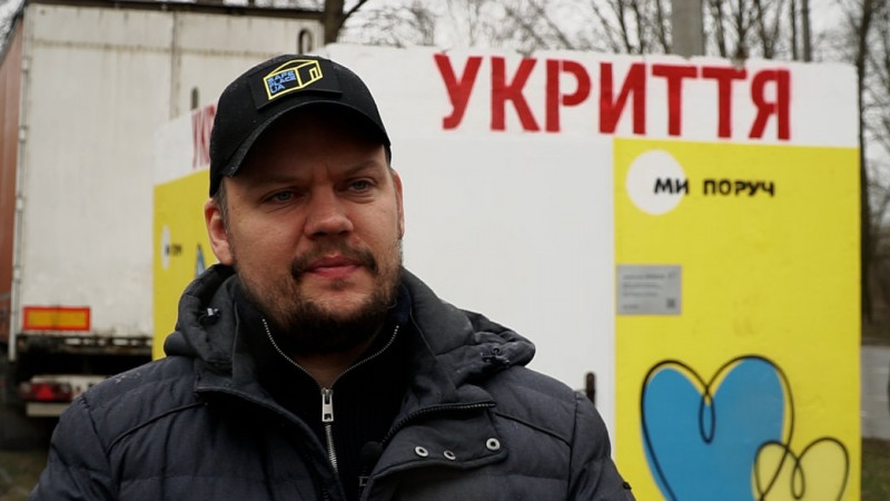 На зупинках громадського транспорту у Чернігові встановили модульні укриття