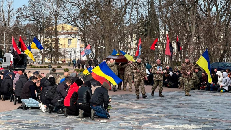 У Чернігові попрощалися з захисником Миколою Крупиною, який загинув на Запоріжжі
