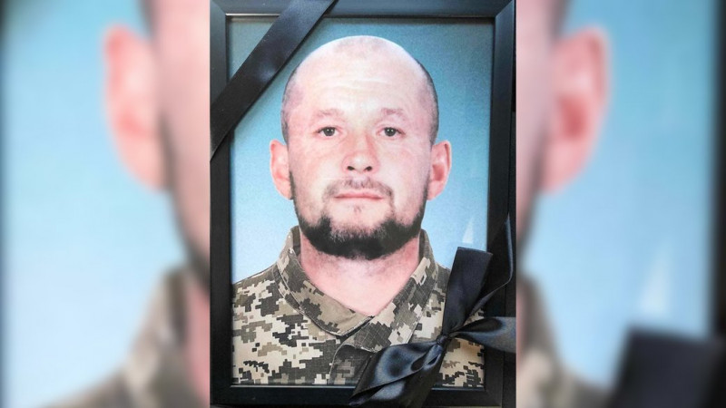 На Чернігівщині поховали шістьох військових ЗСУ, які загинули під час виконання бойових завдань