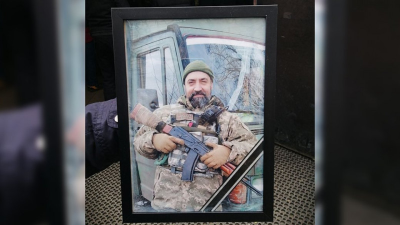 На Чернігівщині прощалися з військовими ЗСУ — Сергієм Пономарчуком, Вячеславом Яковенком та Сергієм Прядкою
