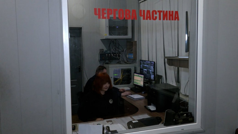 Виховує сімох дітей, з яких двоє рідні: родина з Чернігівщини відкрила дитячий будинок сімейного типу
